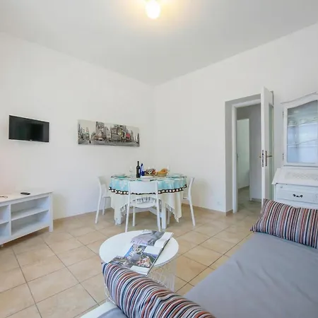 Appartamento Casa Al Caprifoglio - 600m From - Happy